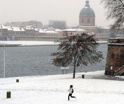 Maltempo/ Gelo attanaglia Europa, Nord della Germania nel caos