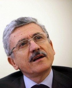 Copasir/ D’Alema a un passo da presidenza controllo  Servizi
