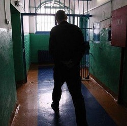 Carceri/ Si suicida un altro detenuto: un 27enne a Massa Carrara