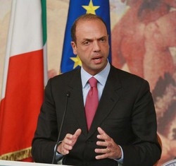 Giustizia/ Alfano: gravissimo Anm ipotizzi sciopero su Dl sedi
