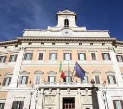 Camera/ Usavano badge non loro, dipendenti indagati a Roma