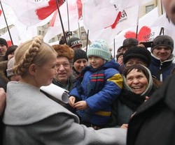 Ucraina/ Tymoshenko minaccia nuove proteste contro Yanukovich