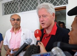 Sanremo/ Ci sarà anche Bill Clinton, “trattative avanzate”