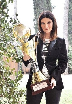 Musica/ Laura Pausini premiata ai Legend Music Award