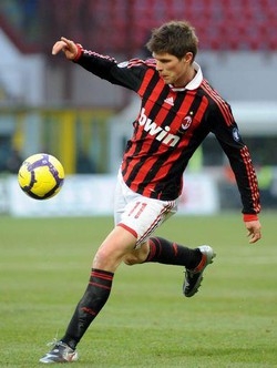 Champions/ Tocca al Milan, al Meazza primo round con il Man Utd