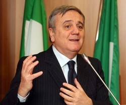 Riforme/ Sacconi: Non ci rinunceremo se non saranno condivise