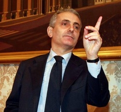 Legittimo impedimento/ Scontro Pd-Pdl in Aula Senato su fiducia