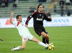 Calcio/ Milan: Nesta verrà operato lunedì
