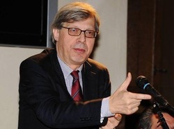 Regionali/ Sgarbi rinuncia a chiedere rinvio a Consiglio Stato