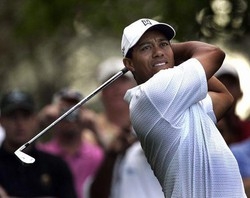Golf/ Il giorno di Tiger Woods, oggi riparte da Augusta