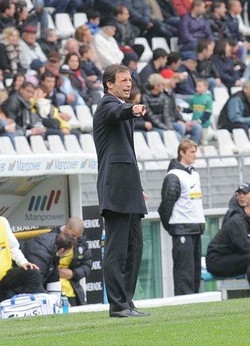 Calcio/ Il Cagliari esonera l’allenatore Massimiliano Allegri
