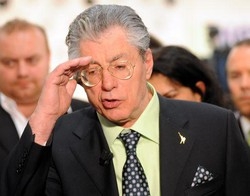 Governo/ Bossi frena su premier leghista: siamo troppo giovani