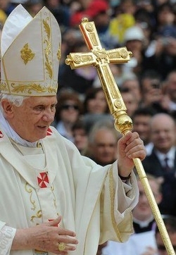 Papa: Fede ormai è contro-cultura attaccata da gruppi ostili