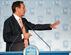 Pdl/ Fini: Non intendo lasciare la presidenza della Camera