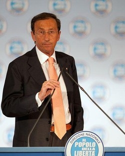 Pdl/ Fini: Molto minoritari, ma rivendichiamo diritto discutere
