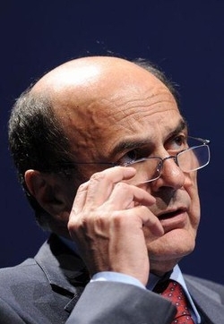 Riforme/ Bersani: Impossibili con Berlusconi, vuole solo voto