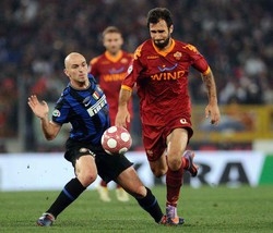Calcio/ Inter-Roma, ultimo atto: 90 minuti per lo scudetto