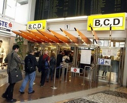 Islanda/ Gb, riaperti gli aeroporti londinesi ma resta il caos
