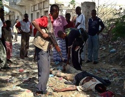 Somalia/ Offensiva shebab a Mogadiscio, almeno 14 civili uccisi