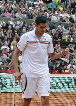 Tennis/ Wimbledon: Hanescu sputa al pubblico, multa in vista
