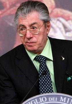 Bossi:Su intercettazioni si deve trovare mediazione,la troveremo