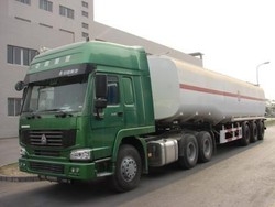 R.D.Congo/ Esplode camion cisterna, almeno cento morti