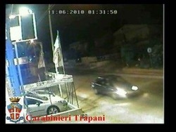 Investe pedone e fugge ad Alcamo, pirata incastrata da telecamere