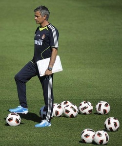 Calcio/ Mourinho: per Real mercato austero però vogliamo Khedira