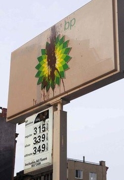 Bp/ Protesta Greenpeace, 20 aree servizio bloccate a Londra