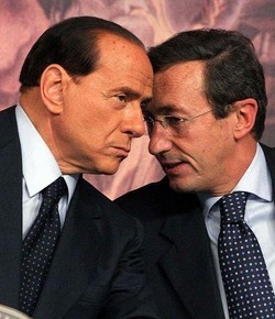 Pdl/ Fini: Berlusconi riparta da economia, riprenda regia
