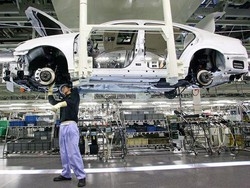 Auto/ Nuovo pesante calo mercato, immatricolazioni luglio -26%
