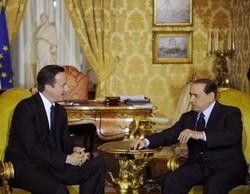 Italia-Gb/ Cameron ricevuto a Palazzo Chigi da Berlusconi