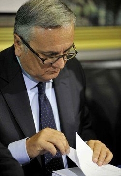 Biotestamento/ Sacconi: Rischiosi e senza valore registri Comuni