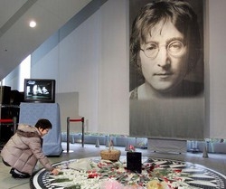 Mark David Chapman, l’assassino di Lennon chiede libertà vigilata
