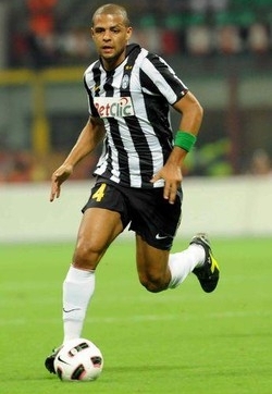 Calcio/Juve,Melo da Twitter “saluta” Diego:Mio fratello se ne va
