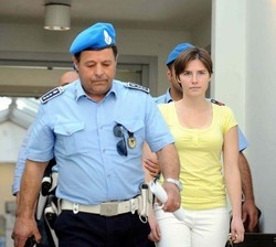 Amanda Knox: voglio adottare dei bambini e diventare scrittrice
