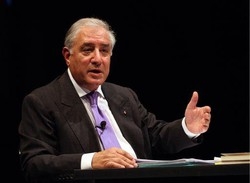 Pdl/Dell’Utri contestato in piazza, Di Pietro: Zittiamolo ovunque
