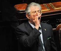Governo/ Bossi: Voto prima possibile,ma non dipende solo da me