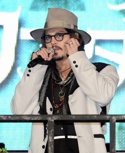 Forbes: Johnny Depp è l’attore più pagato dell’ultimo anno