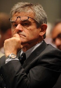 Pd/ Chiamparino: Se mi fosse chiesto affronterei Berlusconi
