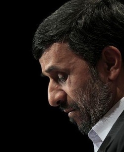Iran/ Ahmadinejad: Usa dovranno riconoscerci come grande potenza