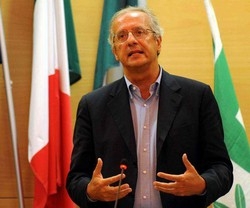 Pd/ Veltroni Basta veleni inutili, non sono il Papa straniero