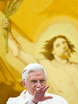 Papa/ Saluta Castel Gandolfo, giovedì il rientro in Vaticano