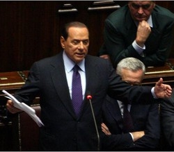 Berlusconi: Serve uno sforzo per evitare l’instabilità