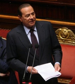Berlusconi: Finiani saranno leali. E attacca opposizione