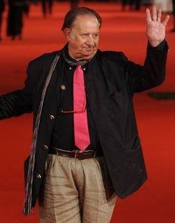 Dopo ricovero e riabilitazione Tinto Brass torna al lavoro
