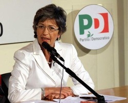 Governo/ Finocchiaro a Berlusconi: Non faccia più sacrifici,lasci