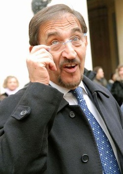 Fini/ Legali Tulliani: abbiamo mandato di agire contro La Russa
