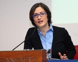 Scuola: Secondo Gelmini tagli non hanno prodotto classi `pollaio’