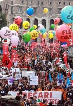 Scuola/ Oggi studenti e precari in piazza contro ddl Gelmini